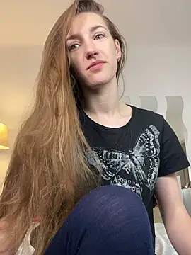 KateRedgar online show from February 15, 2025, 1:38 pm