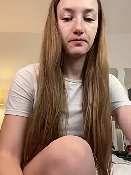 KateRedgar online show from March 15, 2025, 3:27 pm