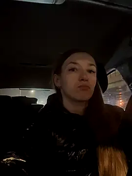 KateRedgar online show from November 11, 2025, 3:23 pm