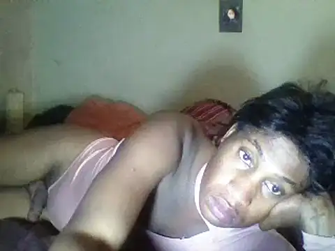 Snapshot of Moorella1 chatting on March 18, 2025, 5:41 am Moorella1 online show from March 18, 2025, 5:41 am