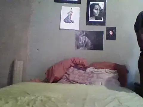 Snapshot of Moorella1 chatting on March 22, 2025, 6:33 am Moorella1 online show from March 22, 2025, 6:33 am