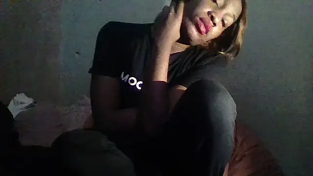 Snapshot of Moorella1 chatting on September 26, 2025, 8:46 pm Moorella1 online show from September 26, 2025, 8:46 pm