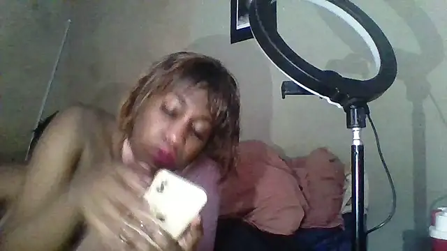 Snapshot of Moorella1 chatting on October 7, 2025, 6:54 am Moorella1 online show from October 7, 2025, 6:54 am