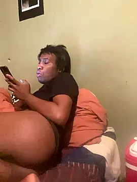 Snapshot of Moorella1 chatting on November 11, 2025, 3:56 pm Moorella1 online show from November 11, 2025, 3:56 pm