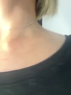 tanyagrey online show from October 6, 2025, 6:55 am