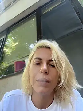 tanyagrey online show from June 10, 2026, 6:12 am