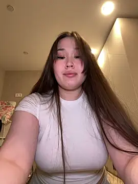 Snapshot of your_toxic_cum chatting on June 7, 2026, 6:44 pm your toxic cum online show from June 7, 2026, 6:44 pm