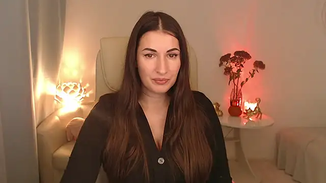 MaryMalory11 online show from November 11, 2025, 1:00 pm