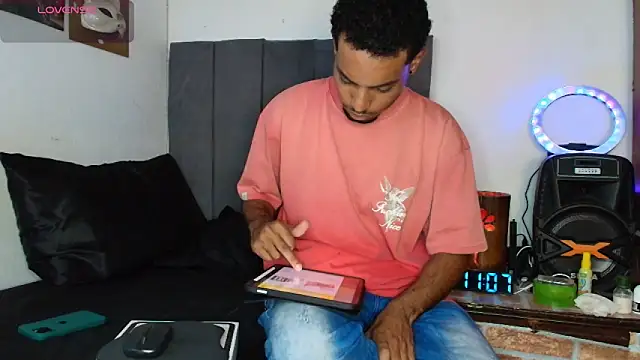 colinbrown online show from October 21, 2025, 4:08 pm