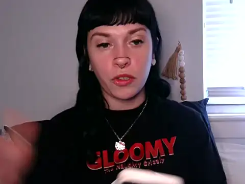 Snapshot of Marcelinegoddess chatting on December 17, 2025, 2:45 pm Marcelinegoddess online show from December 17, 2025, 2:45 pm