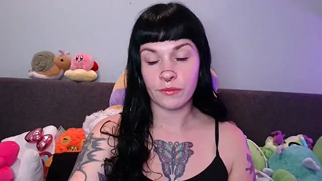 Snapshot of Marcelinegoddess chatting on January 7, 2026, 4:15 am Marcelinegoddess online show from January 7, 2026, 4:15 am