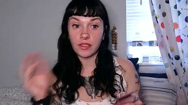 Snapshot of Marcelinegoddess chatting on January 14, 2026, 4:01 pm Marcelinegoddess online show from January 14, 2026, 4:01 pm