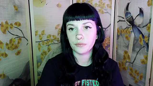 Snapshot of Marcelinegoddess chatting on March 6, 2026, 4:31 am Marcelinegoddess online show from March 6, 2026, 4:31 am