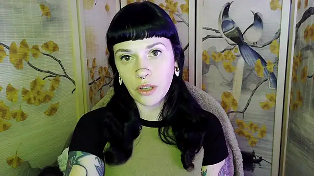 Snapshot of Marcelinegoddess chatting on March 12, 2026, 4:40 am Marcelinegoddess online show from March 12, 2026, 4:40 am