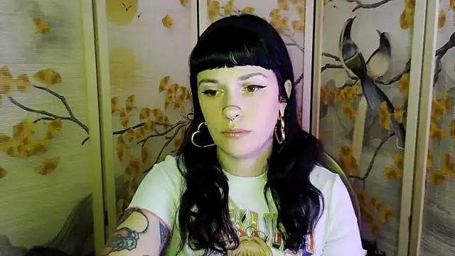 Snapshot of Marcelinegoddess chatting on March 31, 2026, 3:19 am Marcelinegoddess online show from March 31, 2026, 3:19 am