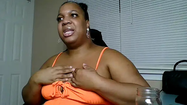 Badgirlbrittt online show from September 27, 2025, 6:18 am