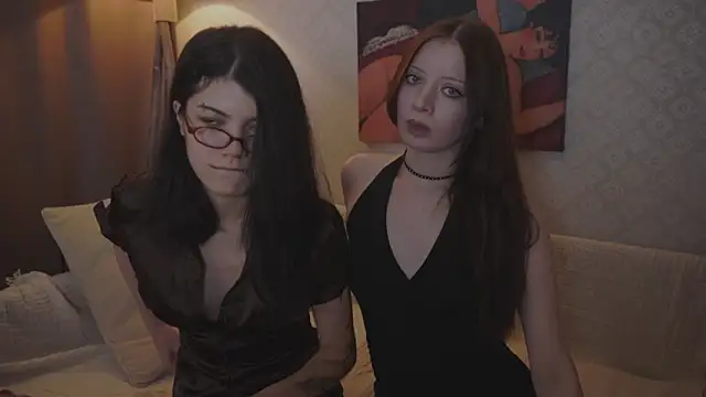 the cure    online show from November 21, 2025, 8:18 pm