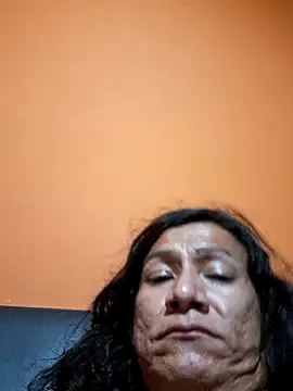 miicheele32 online show from September 20, 2025, 9:10 am