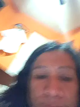 miicheele32 online show from December 2, 2025, 8:41 am