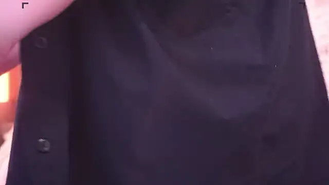 Charming Daphny online show from March 7, 2025, 8:23 am