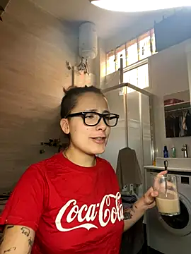 Hawitxui online show from October 9, 2025, 9:40 am