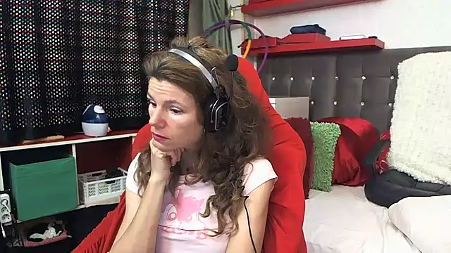 kellyterapy online show from February 9, 2025, 1:00 am