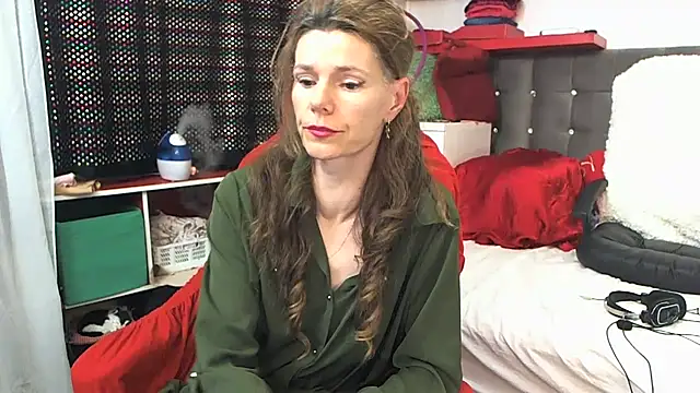 kellyterapy online show from February 10, 2025, 9:04 pm