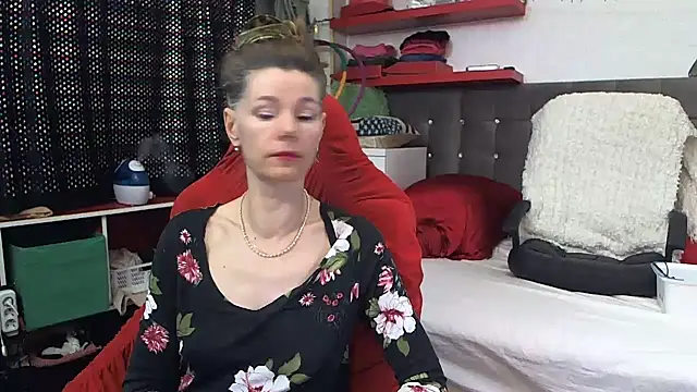 kellyterapy online show from February 14, 2025, 6:29 pm