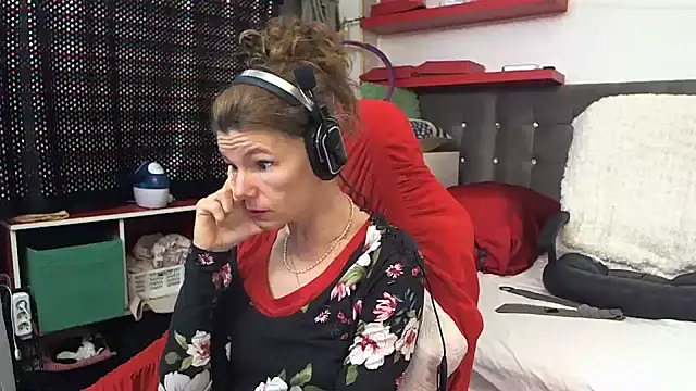 kellyterapy online show from February 14, 2025, 9:32 pm