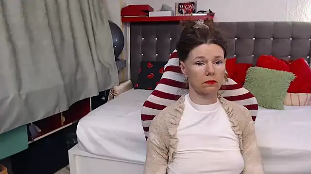 kellyterapy online show from April 21, 2026, 3:57 am