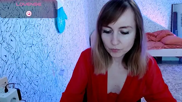 Athena Richards online show from June 18, 2026, 4:33 pm