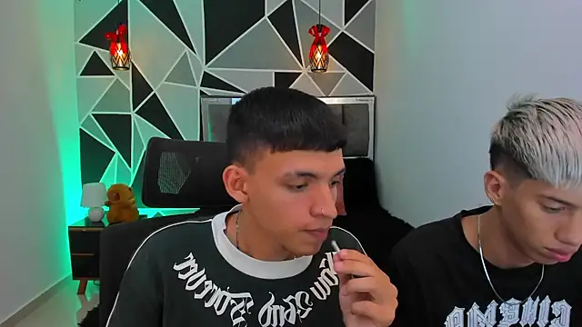 Snapshot of Juan_Nd_Steven chatting on May 2, 2026, 3:55 am Juan Nd Steven online show from May 2, 2026, 3:55 am