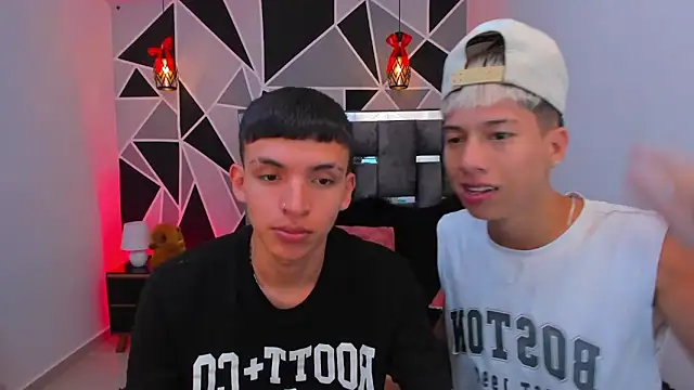 Snapshot of Juan_Nd_Steven chatting on May 5, 2026, 3:47 am Juan Nd Steven online show from May 5, 2026, 3:47 am