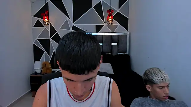 Snapshot of Juan_Nd_Steven chatting on May 6, 2026, 11:32 pm Juan Nd Steven online show from May 6, 2026, 11:32 pm