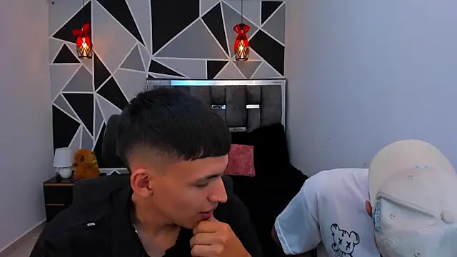 Snapshot of Juan_Nd_Steven chatting on May 8, 2026, 11:21 pm Juan Nd Steven online show from May 8, 2026, 11:21 pm