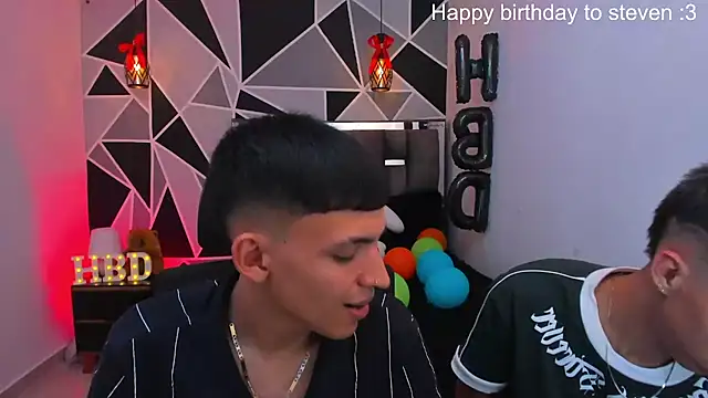 Snapshot of Juan_Nd_Steven chatting on May 27, 2026, 9:01 pm Juan Nd Steven online show from May 27, 2026, 9:01 pm
