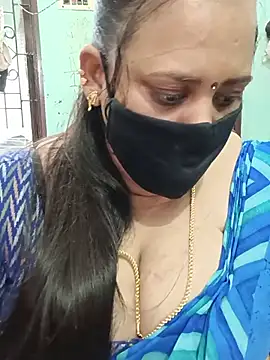 Snapshot of ashikaa_r chatting on June 15, 2026, 6:04 am ashikaa r online show from June 15, 2026, 6:04 am
