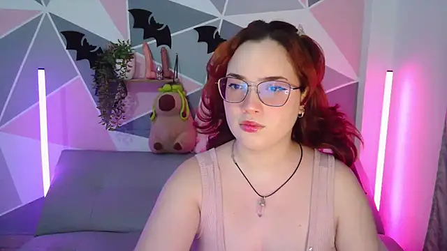 AndrewAnndCherry online show from October 7, 2025, 11:57 pm