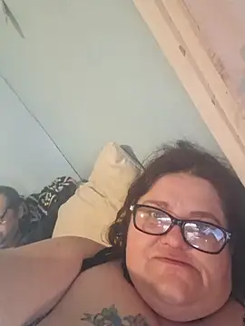 Snapshot of mcv131985 chatting on January 12, 2025, 4:52 am mcv131985 online show from January 12, 2025, 4:52 am