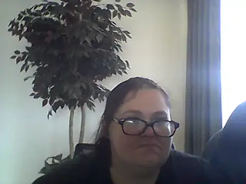 Snapshot of mcv131985 chatting on January 15, 2025, 8:26 pm mcv131985 online show from January 15, 2025, 8:26 pm