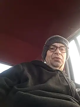 Snapshot of mcv131985 chatting on January 26, 2025, 7:20 pm mcv131985 online show from January 26, 2025, 7:20 pm