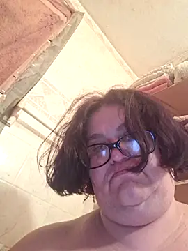 Snapshot of mcv131985 chatting on March 11, 2025, 3:05 am mcv131985 online show from March 11, 2025, 3:05 am