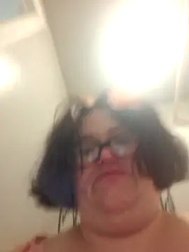 Snapshot of mcv131985 chatting on March 17, 2025, 2:52 am mcv131985 online show from March 17, 2025, 2:52 am