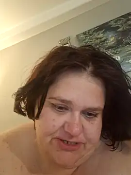 Snapshot of mcv131985 chatting on March 18, 2025, 4:47 am mcv131985 online show from March 18, 2025, 4:47 am