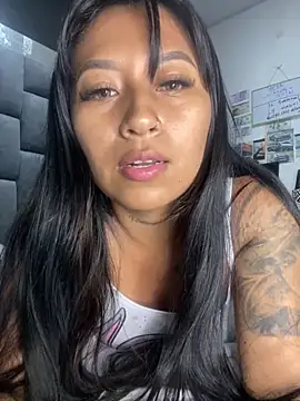 luisa16xxx online show from March 13, 2025, 9:48 pm