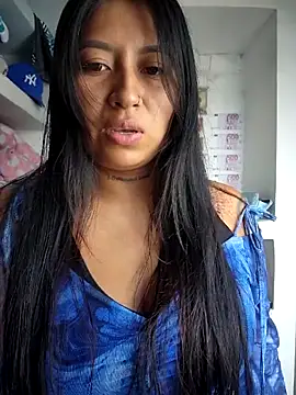 luisa16xxx online show from October 18, 2025, 7:47 pm