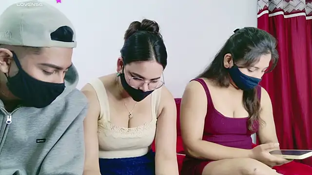 RupaliDixit online show from November 27, 2025, 4:31 pm