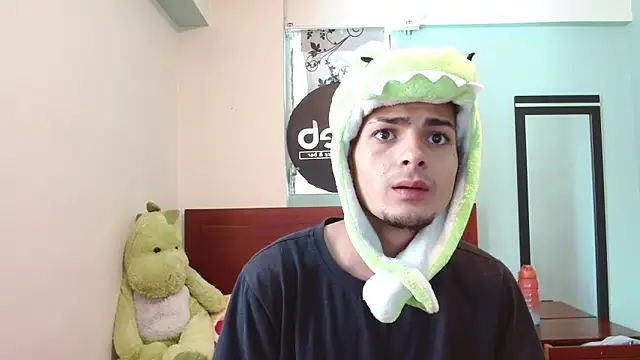 Jeffstyle18 online show from October 5, 2025, 4:49 pm