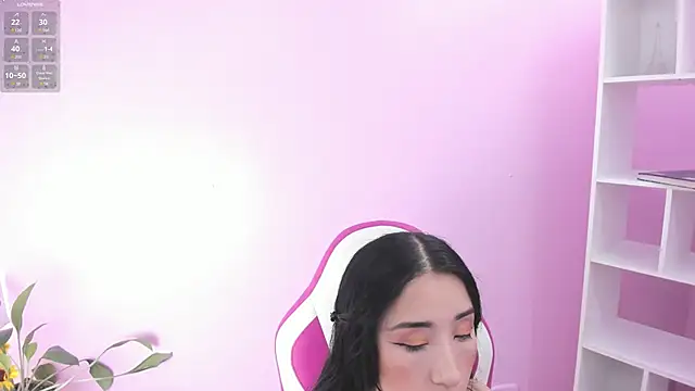 kaory azumi online show from December 17, 2024, 6:09 pm