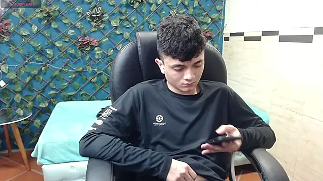 Waturox online show from March 1, 2025, 1:22 am